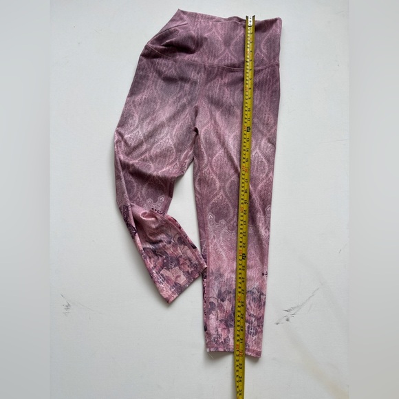 Evolution and Creation Yoga Pants - Pink/Purple
Size: Medium - Picture 7 of 8
